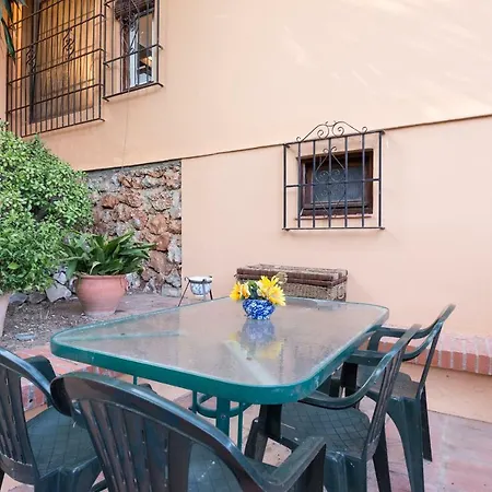 Entrepinares Apartment Malaga
